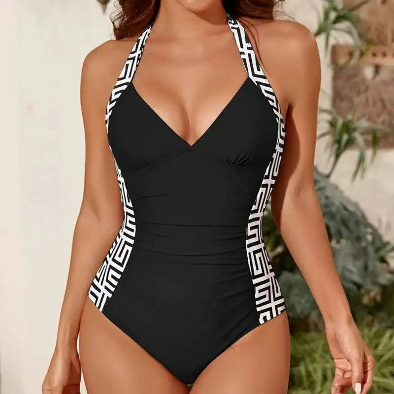 Women’s Plus Size One-Piece Swimsuit – Push-Up Design